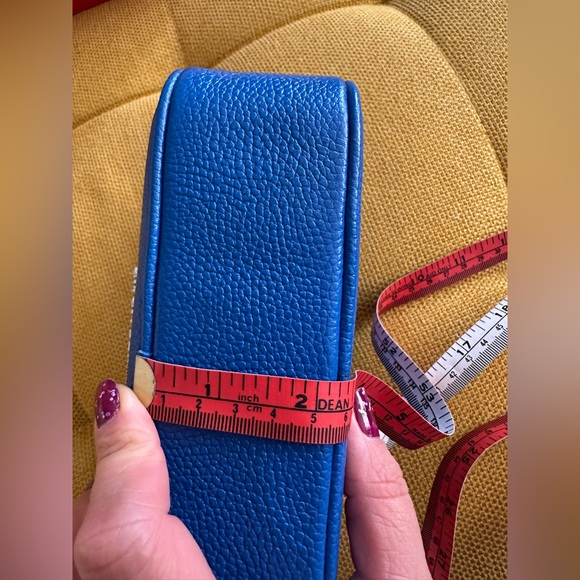 MICHAEL KORS BLUE CROSSBODY - Picture 11 of 11